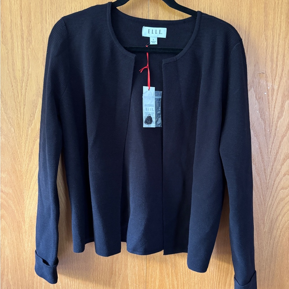 Elle Black Boxy Long Sleeve Blouse